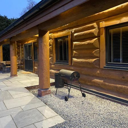 Ewes Water Log Cabins Langholm Buitenkant foto
