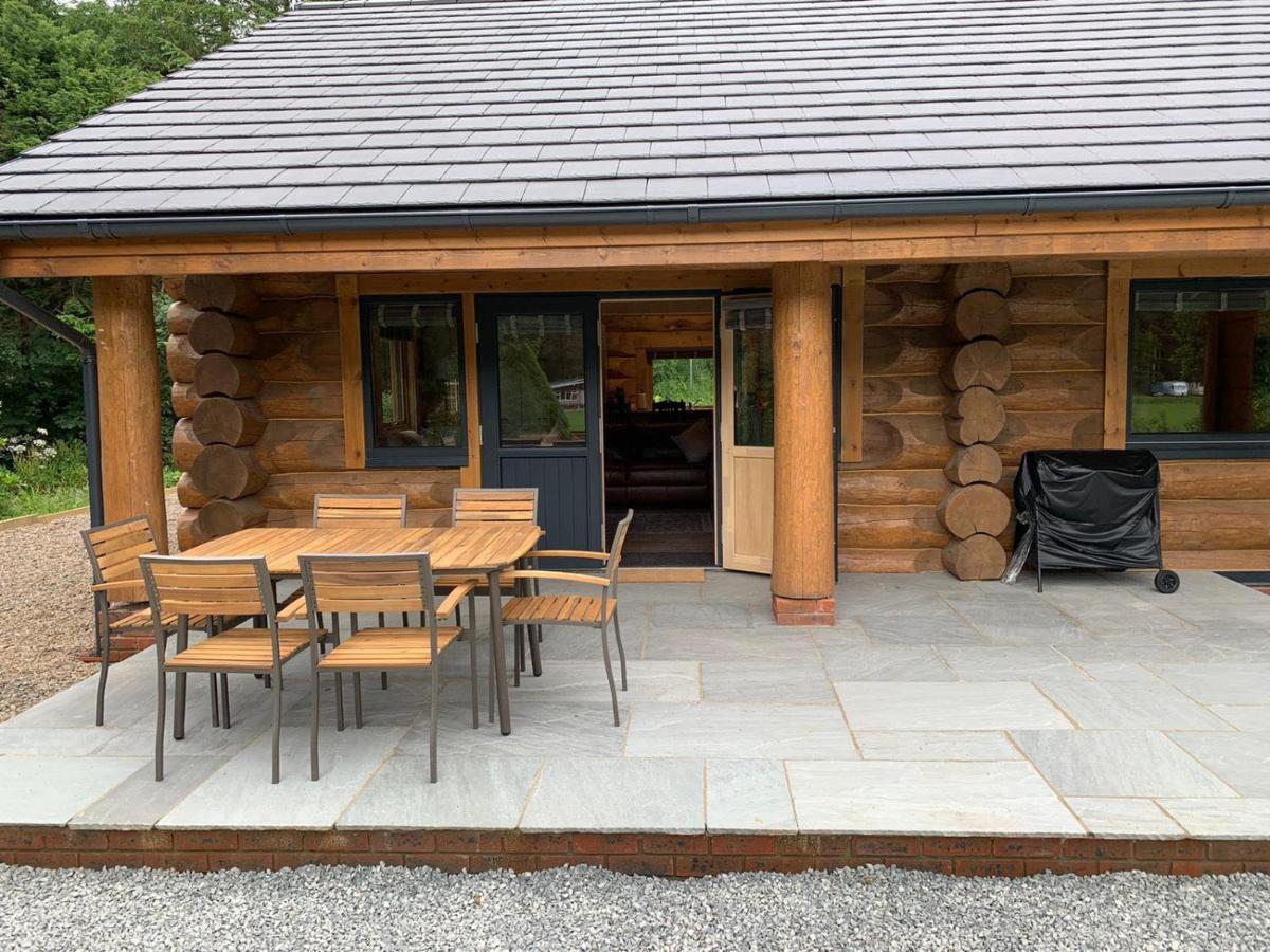 Ewes Water Log Cabins Langholm Buitenkant foto