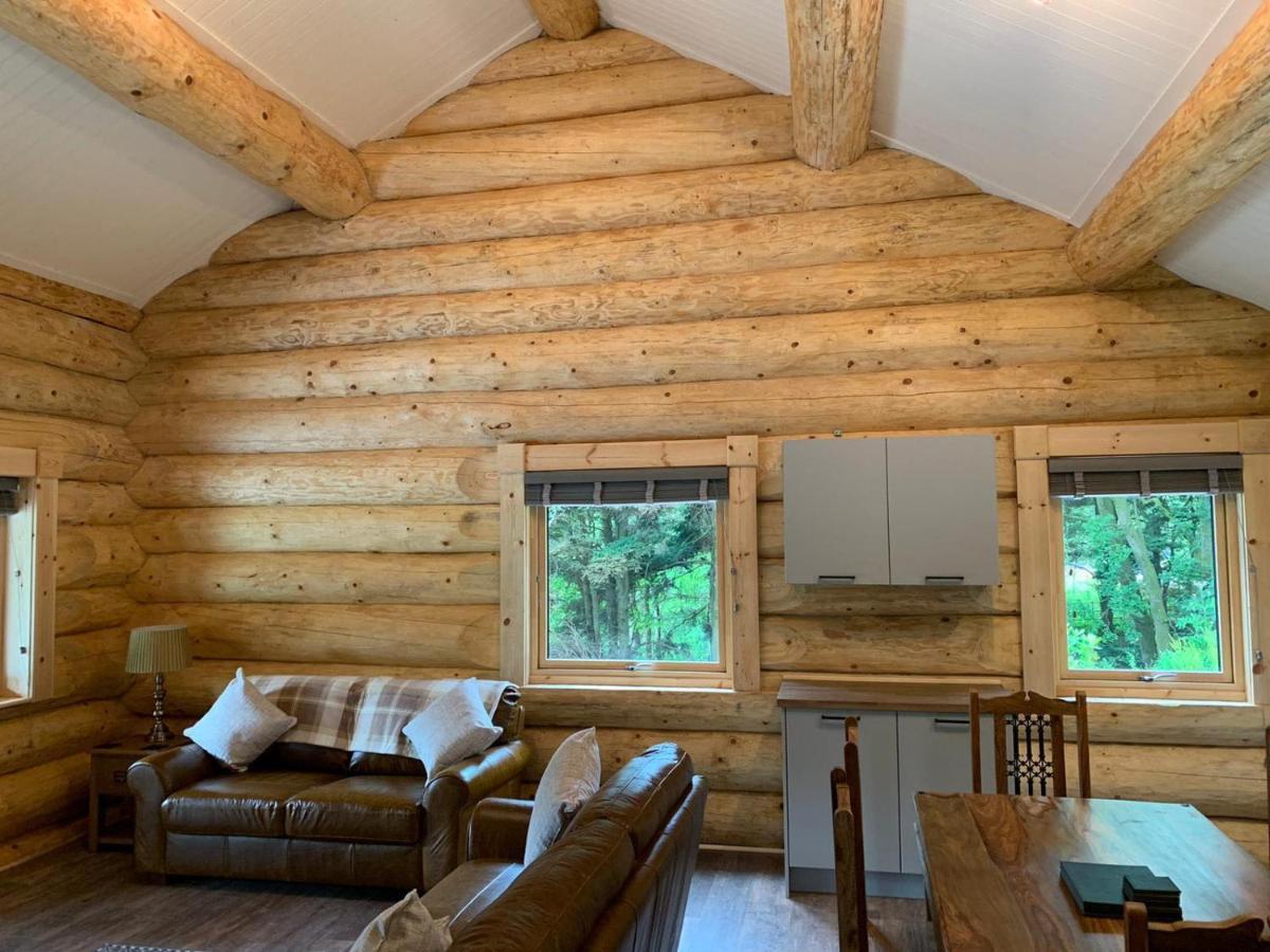 Ewes Water Log Cabins Langholm Buitenkant foto