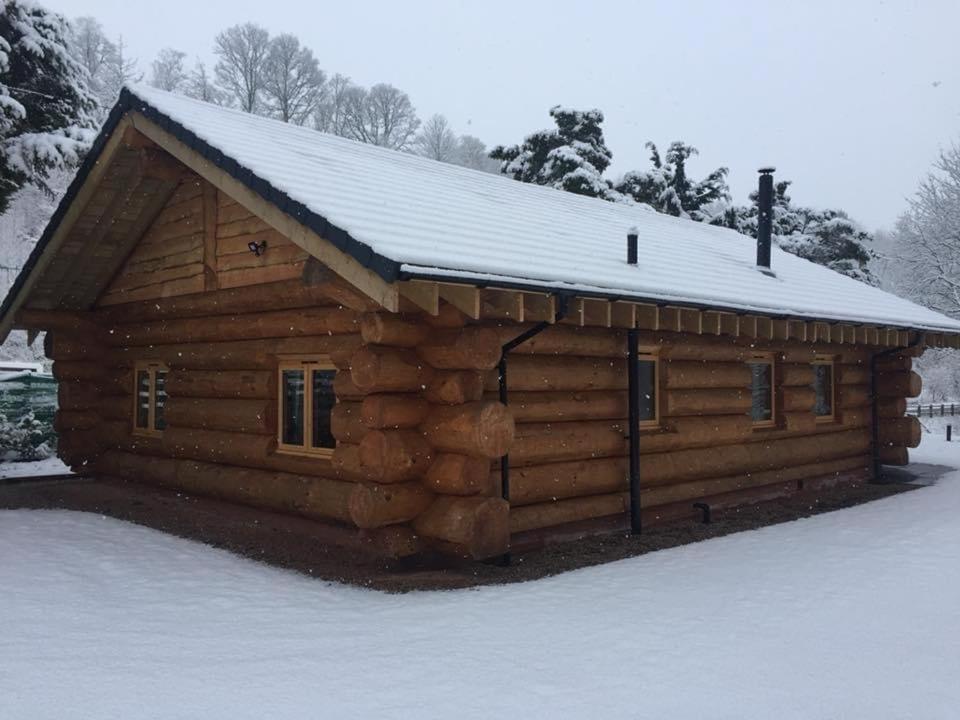 Ewes Water Log Cabins Langholm Buitenkant foto