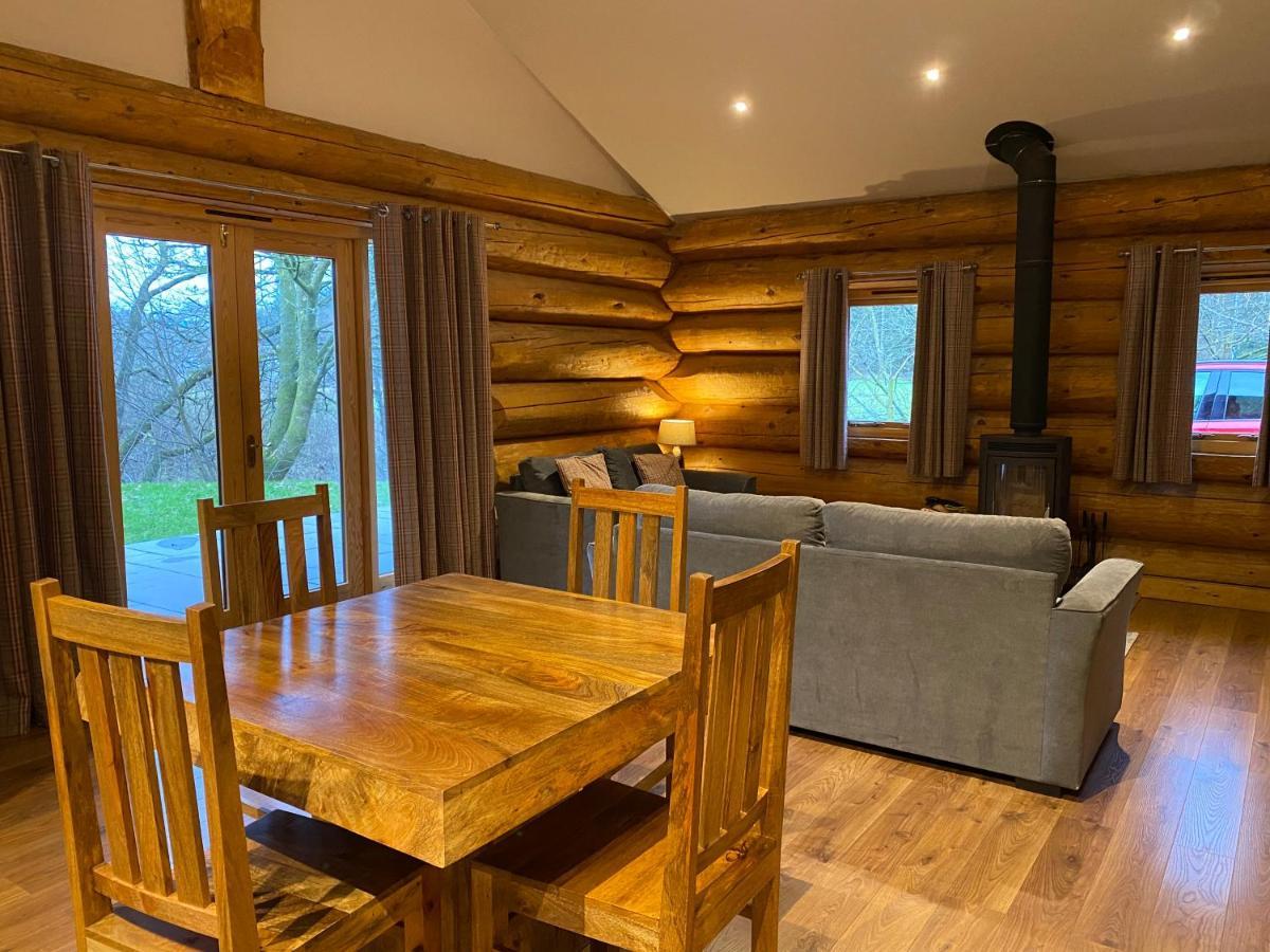 Ewes Water Log Cabins Langholm Buitenkant foto